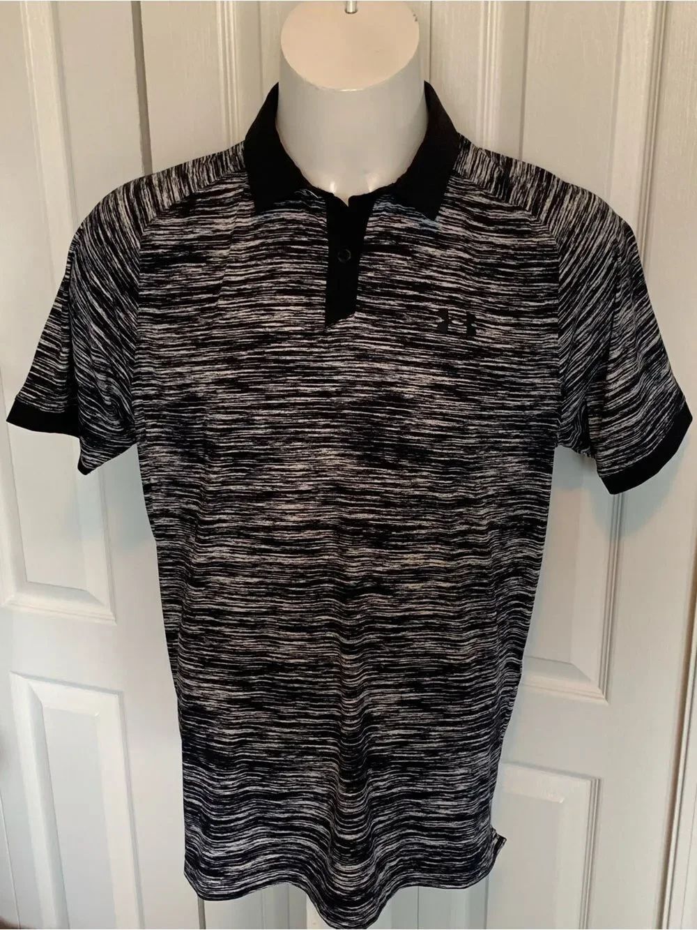 Under Armour iso-chill Men’s Black & Gray Space-Dye Polo